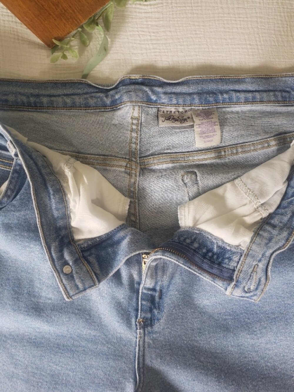 Vintage High Rise Light Wash Denim Women's Size 22W/31 Straight Leg 38x29.5 Plus